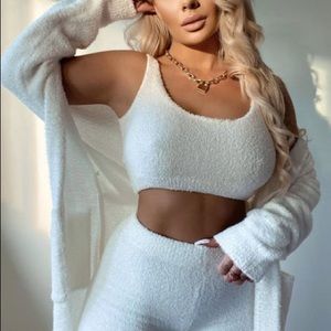 Fashion Nova ‘Living It Cozy’ Skims Set